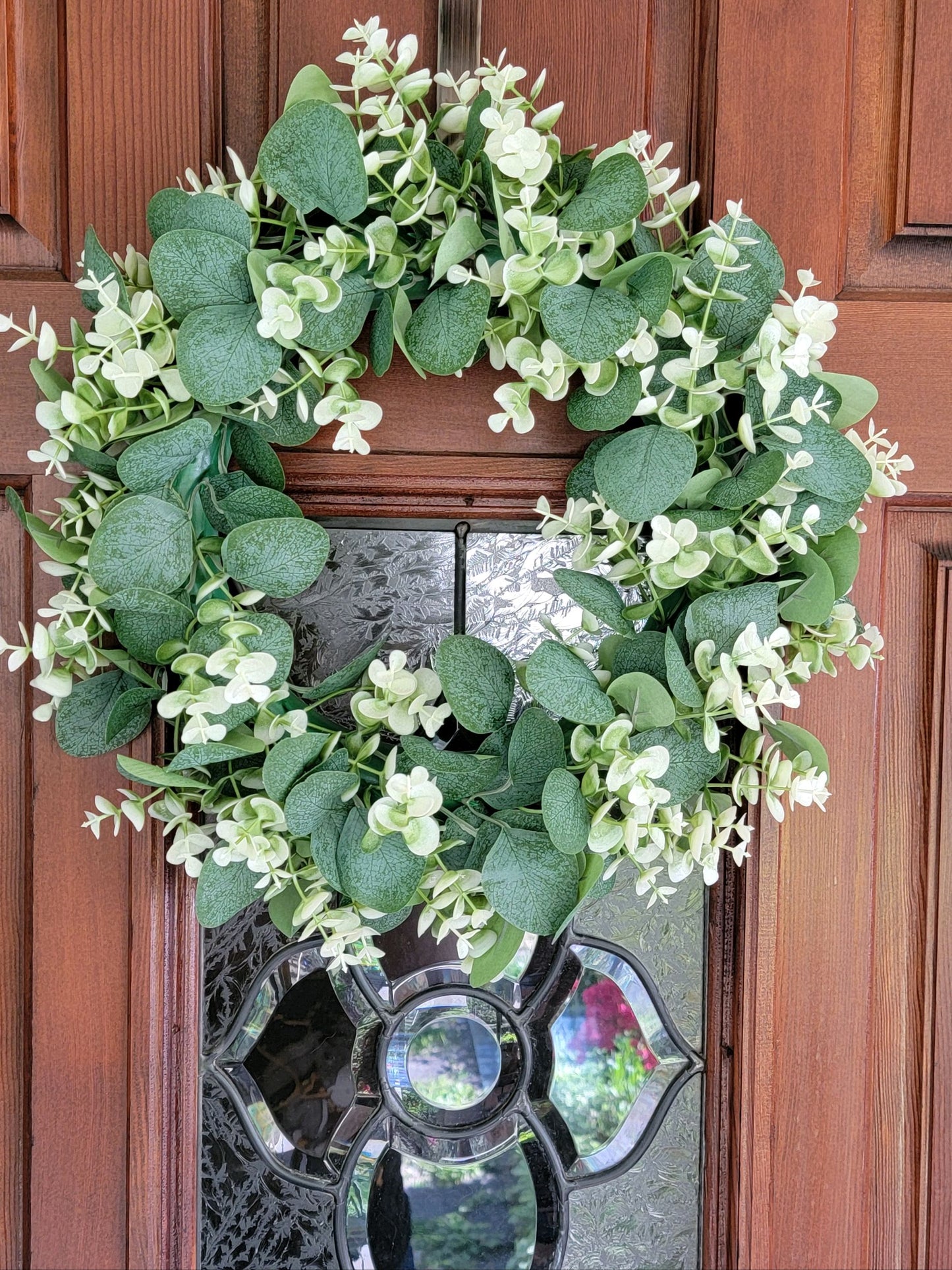 17 inch Eucalyptus Boxwood Wreath