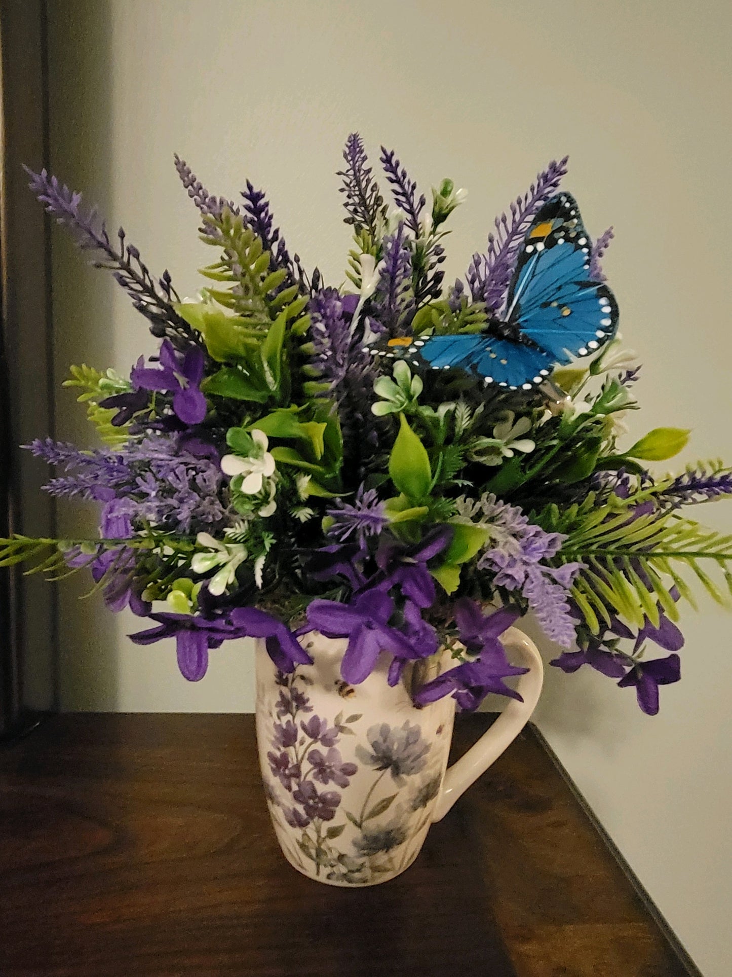 Lavender flowers coffee cup arrangement