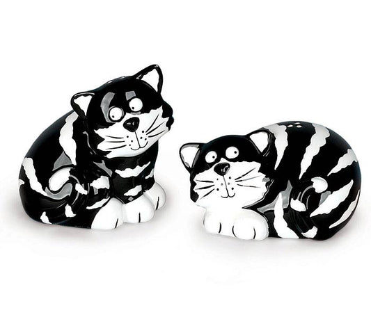 Chester Cat salt and pepper set